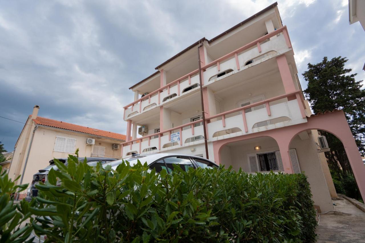 Apartmani Vidusin Novalja Exterior photo
