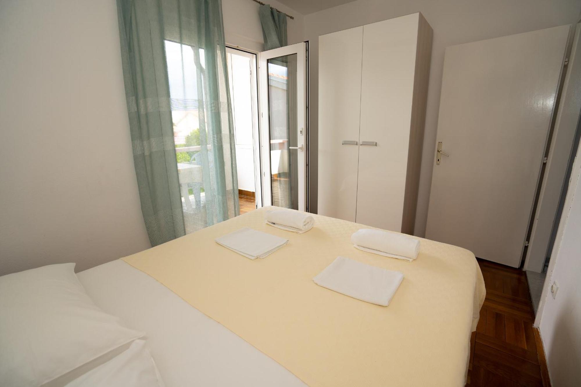 Apartmani Vidusin Novalja Exterior photo