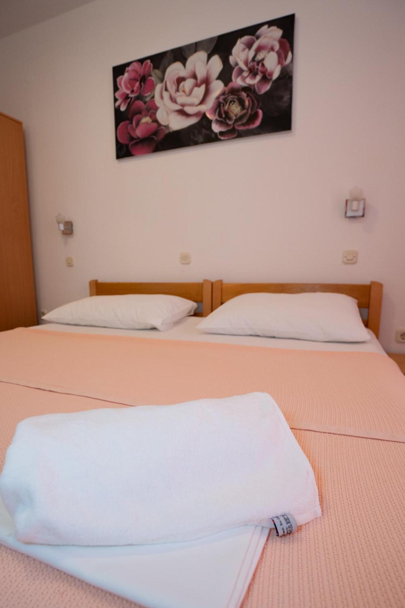 Apartmani Vidusin Novalja Exterior photo