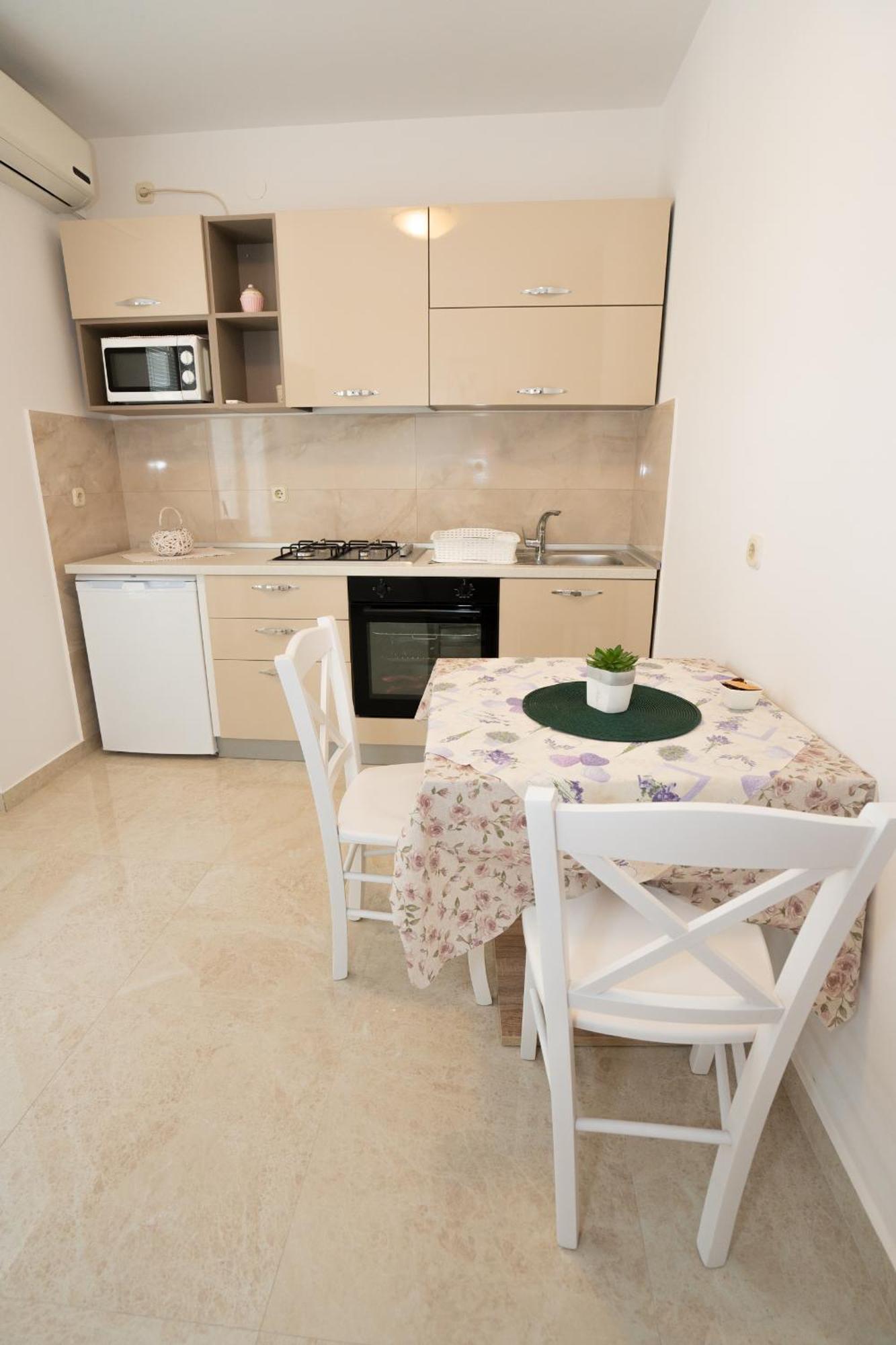 Apartmani Vidusin Novalja Exterior photo