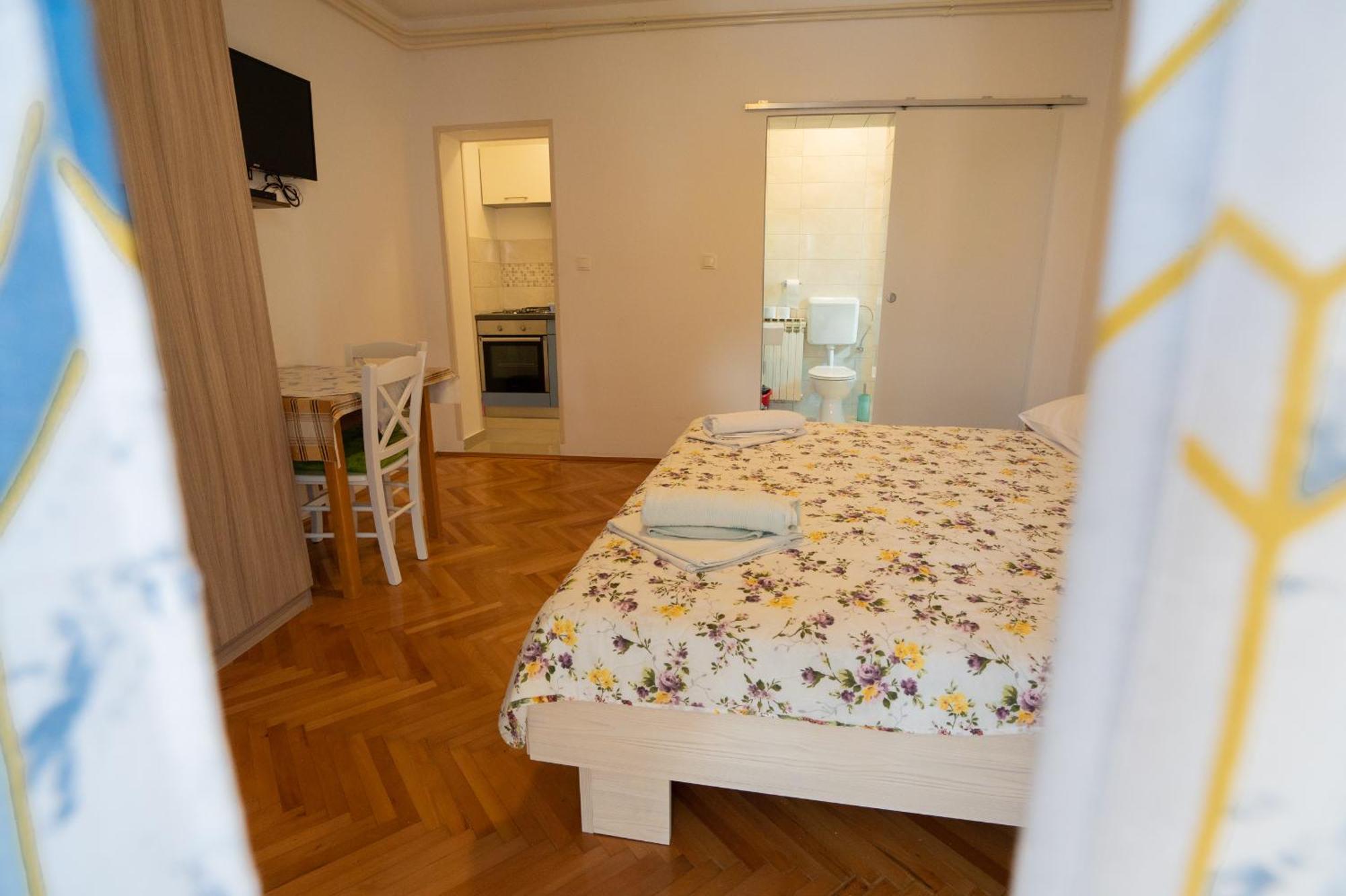 Apartmani Vidusin Novalja Exterior photo
